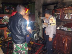 Diduga Arus Pendek, Rumah Di Sukoharjo II Terbakar