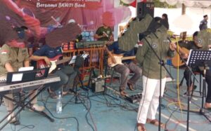 Rutan Bandung Suguhkan Hiburan Penampilan band (BKW29) dan musik Tradisional WBP
