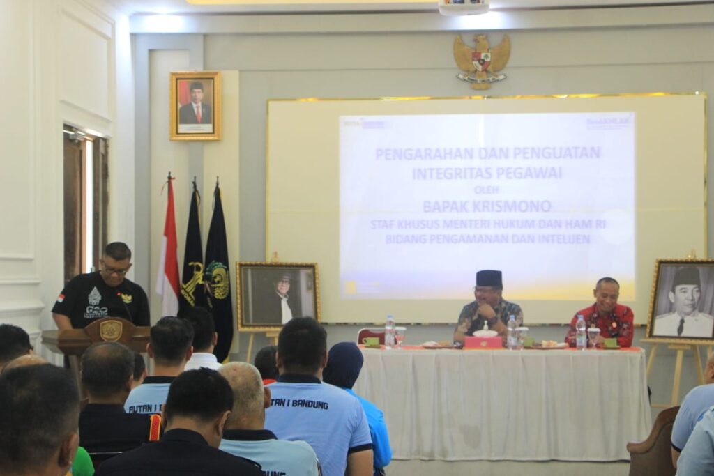 Penguatan Tugas dan Fungsi Staf Khusus Menteri Hukum Dan HAM Di Rutan Kelas I Bandung
