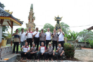 Masyarakat Apresiasi Polres Pringsewu Revitalisasi Situs Wisata Religi Pure Giri Sutra Mandala