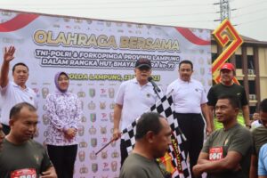 Semarak Hari Bhayangkara ke 77, Kapolda Lampung Buka Fun Run Presisi 2023