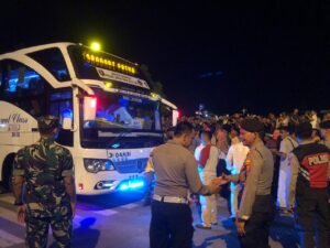 Ratusan Aparat Amankan Kepulangan Jemaah Haji Asal Pringsewu