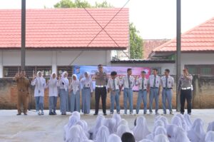 Satlantas Polres Pringsewu Gelar Sosialisasi dan Edukasi Tertib Berlalu Lintas di SMKN Sukoharjo