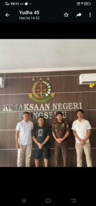 Polisi Limpahkan Tersangka Pencurian Di Gudang Indomarco Pringsewu ke Kejaksaan