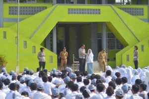 Tingkatkan Kesadaran Berlalu Lintas, Satlantas Polres Pringsewu Gelar Police Goest To School di SMK Yasmida Ambarawa