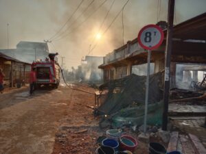 Kebakaran di Pasar Poncowarno Lampung Tengah