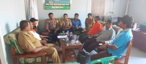 Binmas Polres Pringsewu Ajak Warga Sukseskan Pemilu Serentak 2024 dan Waspadai Hoax