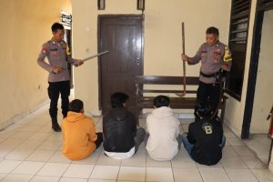 Polres Pringsewu Amankan Remaja Hendak Tawuran, 3 Senjata Tajam dan 2 Motor Disita