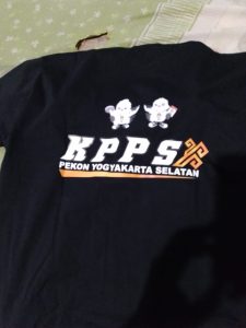 Seragam Kaos Bermasalah, Ketua PPK Gadingrejo Berjanji Perbaikan