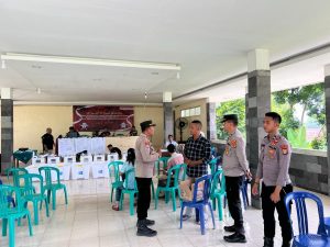 Aparat Kepolisian Polres Pringsewu Amankan Rapat Pleno Rekapitulasi Penghitungan Suara Pemilu 2024