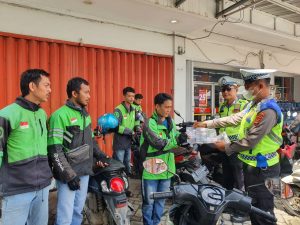 Hari Pertama Operasi Keselamatan, Polres Pringsewu Sosialisasi ke Pelajar Hingga Ojol