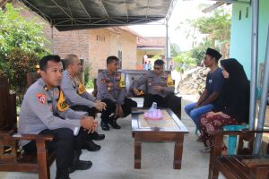 Kapolres Pringsewu Berikan Santunan Kepada keluarga Korban Tewas Hanyut Disungai Way Bulok Pringsewu