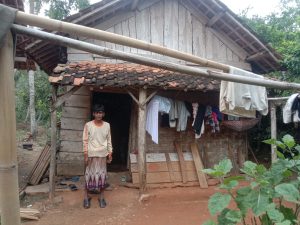 Diduga Oknum Dewan dan Dinsos Kabupaten Pringsewu Bermain Mata Terkait Realisasi RTLH