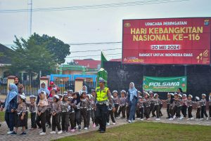 Antusiasme Siswa TK Taruna Jaya dalam Studi Mengenal Kepolisian di Polres Pringsewu