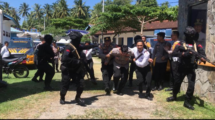 Jaga Kondusifitas Ajang WSL Krui Pro 2024, Polda Lampung Siagakan Tim Escape