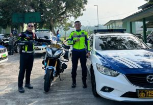 Personel Lalu Lintas Polres Pringsewu Kawal Kunjungan Jokowi di Lampung