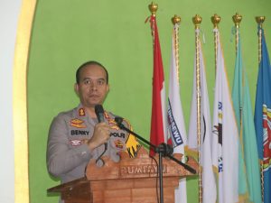 Jumat Curhat, Kapolres Pringsewu Ajak Warga Tertib Berlalulintas dan Sukseskan Pemilukada 2024