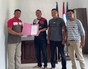Wahyu Giri Resmi Ambil Berkas Pencalonan Ketua PWI Pringsewu 2024-2027