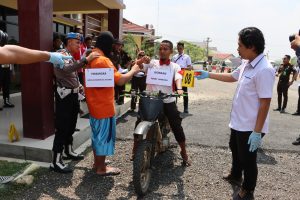 Polres Pringsewu Gelar Rekonstruksi Pembunuhan : 24 Adegan Diperagakan