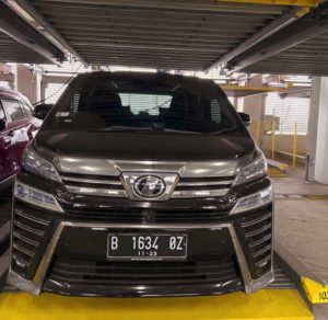 KPK Hibahkan Vellfire Adik Kandung Mendag ke Pemkab Lamsel