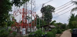Warga Gumukmas Tolak Perpanjangan Kontrak Tower BTS di Tengah Pemukiman