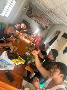 Fkwkp Pringsewu Awali Tahun 2025 dengan Makan Bersama dan Berbagi Paket Sembako