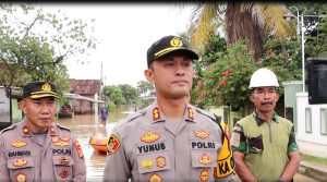 Polres Pringsewu Kerahkan Seluruh Sumber Daya Tangani Banjir di Tiga Kecamatan