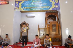 Kapolda dan Wakapolda Lampung Hadiri Peringatan Isra Mikraj 1446 H di Masjid Al-Ikhlas Polda Lampung