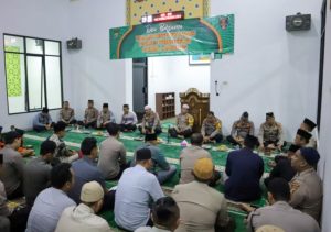 Peringati Nisfu Syaban, Polres Pringsewu Gelar Doa Bersama dan Santunan Anak Yatim