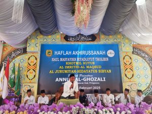 Ponpes Annur Al-Ghozali Jatirejo Gelar Pengajian Umum Haflah Akhrussanah Haul Masyayikh Riyadlotut Tholibin