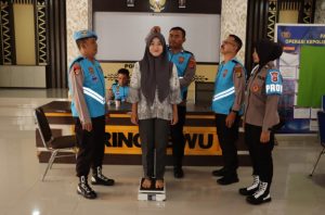 Polres Pringsewu Verifikasi Berkas Pendaftaran Anggota Polri 2025