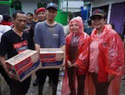 Kostiana Sambangi Warga Terdampak Banjir di Bandarlampung