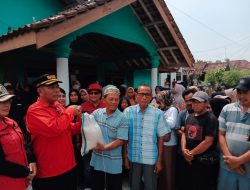Aribun Sayunis DPRD Lampung Salurkan Beras untuk Korban Banjir di kecamatan Palas