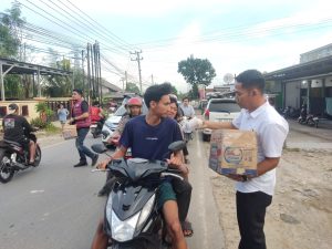 Peduli Sesama di Bulan Ramadan, Ditresnarkoba Polda Lampung Bagikan 200 Takjil Gratis