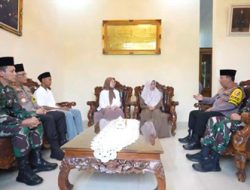 Momen Haru Kapolri-Panglima TNI Temui Keluarga Alm Anumerta Ghalib, Janji Usut Tuntas