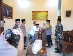 Kapolri Tawarkan Sepupu Alm Anumerta Ghalib Jadi Polisi, Keluarga Sambut Baik