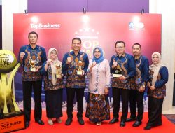 Bupati Bojonegoro Raih Penghargaan TOP Pembina BUMD tahun 2025