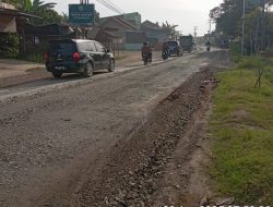 Baru Dibangun, Jalan Podosari–Sukoharjo Dibongkar: Pengendara Terancam