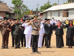 Kapolres Pringsewu Pimpin Apel Ziarah Makam Pahlawan Peringatan HUT ke-16 Kabupaten Pringsewu