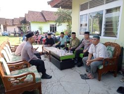 Wakapolres Pringsewu Takziah ke Rumah Duka Anggota yang Berduka