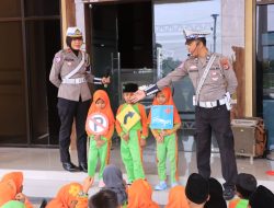 Siswa TK Az-Zahra Kunjungi Polres Pringsewu, Belajar Keamanan Sambil Bermain