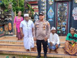 Bhabinkamtibmas Kawal Perayaan Kuningan Di Pringsewu