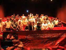 Kapolda Lampung Ajak Masyarakat Waspada Terorisme Lewat Nonton Bareng Film “Sayap-Sayap Patah 2”
