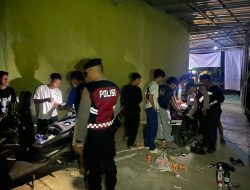 Tim Patroli Polres Pringsewu Respon Cepat Laporan Warga, Bubarkan Nongkrong Larut Malam Sekelompok Pemuda