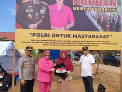 Kapolri Kirim Bantuan 5.000 Paket Sembako untuk Korban Gempa Bumi di Bengkulu