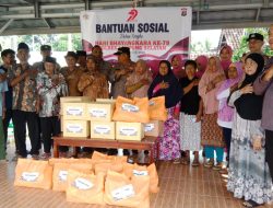 Polsek Palas Salurkan Bansos dalam Rangka Hari Bhayangkara ke-79