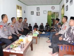 Sambut Hari Bhayangkara ke-79, Polres Pringsewu Gelar Anjangsana sebagai Wujud Kepedulian terhadap Purnawirawan dan Warakawuri