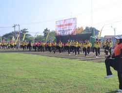 Ratusan Warga Meriahkan Olahraga Bersama Sambut Hari Bhayangkara ke-79 di Polres Pringsewu