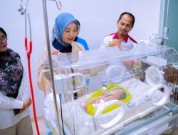 Tangisan di Teras Warung Itu Kini Bernama Hana Doa Wakil Gubernur Jihan untuk Masa Depan Si Kecil