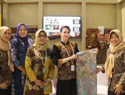 Stand Dekranasda Kabupaten Bojonegoro Di Balikpapan Banyak Diminati Pengunjung Luar Daerah